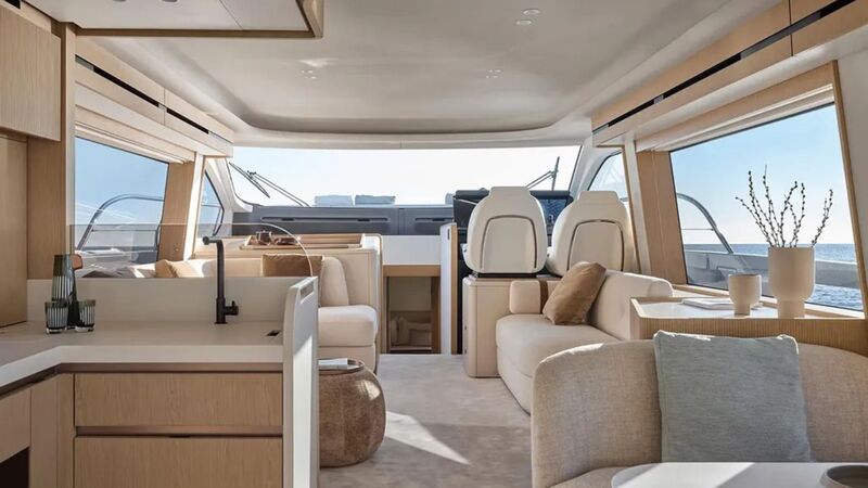 AZIMUT 62 FLY